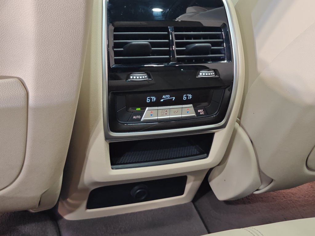 Used 2019 BMW X5 xDrive40i w/ Premium Package 2 AWD/4WD image 36