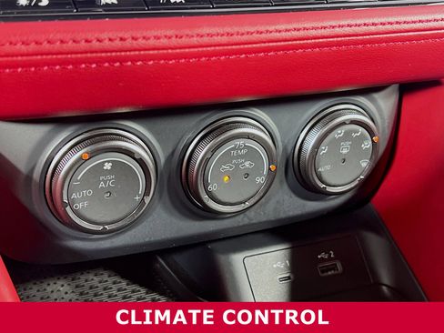 Certified 2024 Nissan Z Performance w/ Floor Mat Package image 10