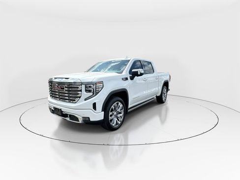 Used 2024 GMC Sierra 1500 Denali w/ Denali Reserve Package AWD/4WD image 4