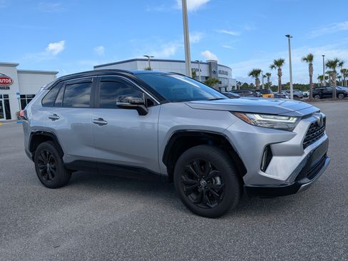 Used 2025 Toyota RAV4 XSE w/ Weather Package image 2