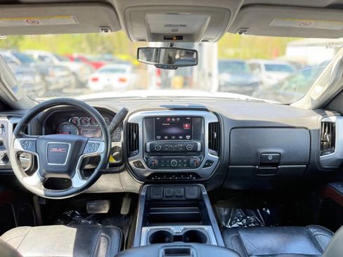 Used 2015 GMC Sierra 2500 SLT w/ Suspension Package, Off-Road AWD/4WD image 22