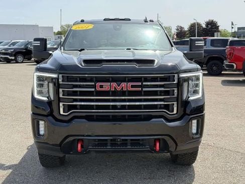 Used 2021 GMC Sierra 2500 AT4 w/ AT4 Premium Plus Package AWD/4WD image 3