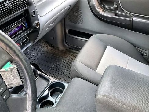 Used 2011 Ford Ranger XLT image 12