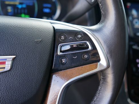 Used 2016 Cadillac Escalade Luxury image 25