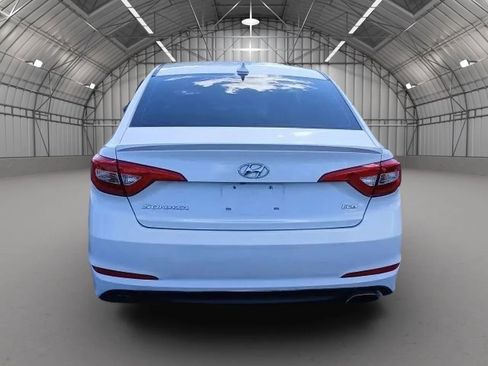 Used 2016 Hyundai Sonata ECO FWD image 4