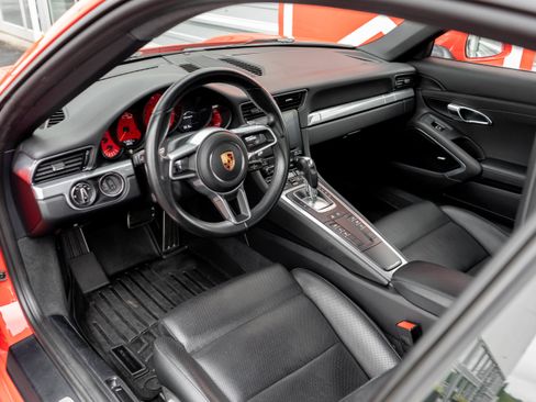 Used 2018 Porsche 911 Carrera RWD image 9