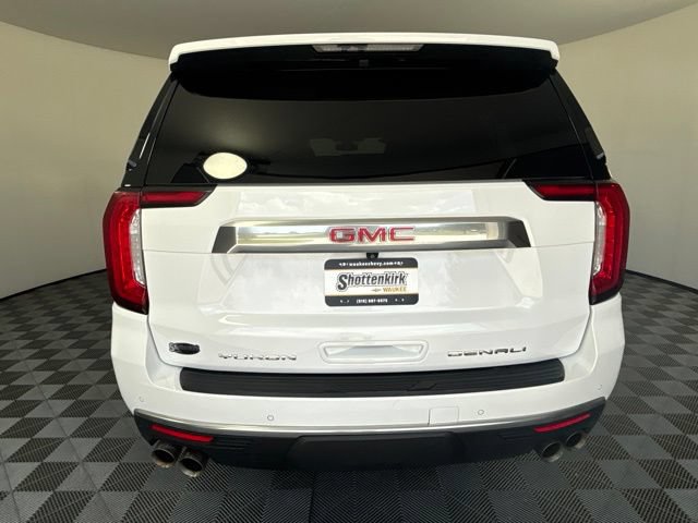 Used 2022 GMC Yukon XL Denali AWD/4WD image 39