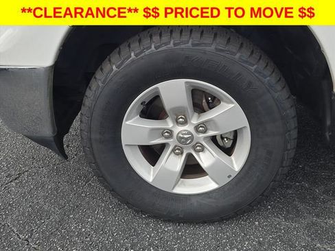 Used 2023 RAM 1500 Tradesman w/ Chrome Appearance Group AWD/4WD image 32