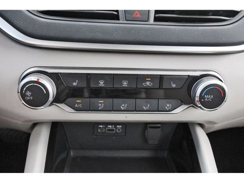 Used 2022 Nissan Altima 2.5 SV w/ SV Premium Package FWD image 29