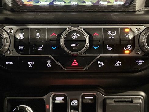 Used 2021 Jeep Wrangler Unlimited Rubicon image 80