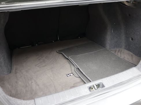 Used 2025 Nissan Versa SV FWD image 27
