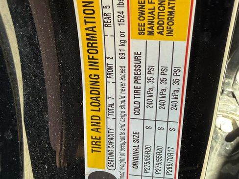 Used 2018 Chevrolet Suburban Premier image 18