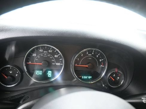 Used 2018 Jeep Wrangler Unlimited Sport S AWD/4WD image 14