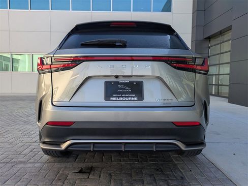 Used 2022 Lexus NX 350 F Sport image 5