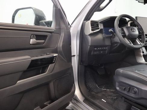 New 2026 Toyota Tundra Limited AWD/4WD image 8
