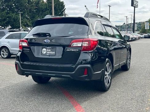 Used 2018 Subaru Outback 2.5i Limited AWD/4WD image 7