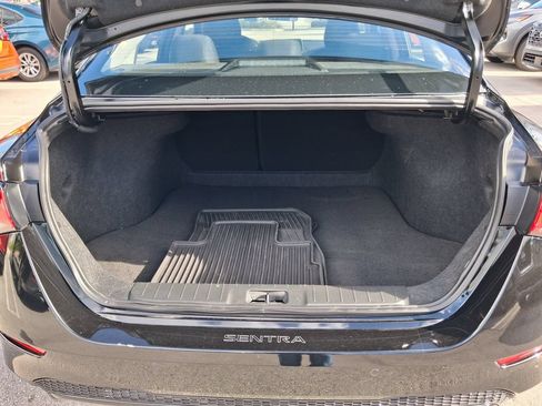 Used 2025 Nissan Sentra SV FWD image 16