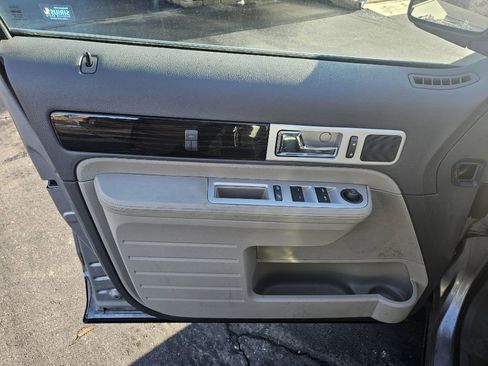 Used 2008 Lincoln MKX 2WD image 14