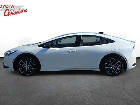 Used 2024 Toyota Prius Limited image 8