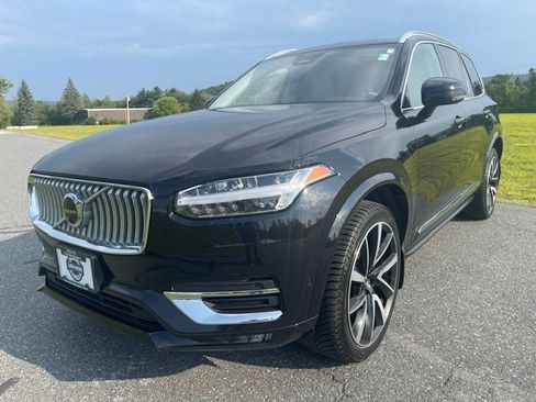 Used 2023 Volvo XC90 B6 Plus w/ Protection Package AWD/4WD image 1