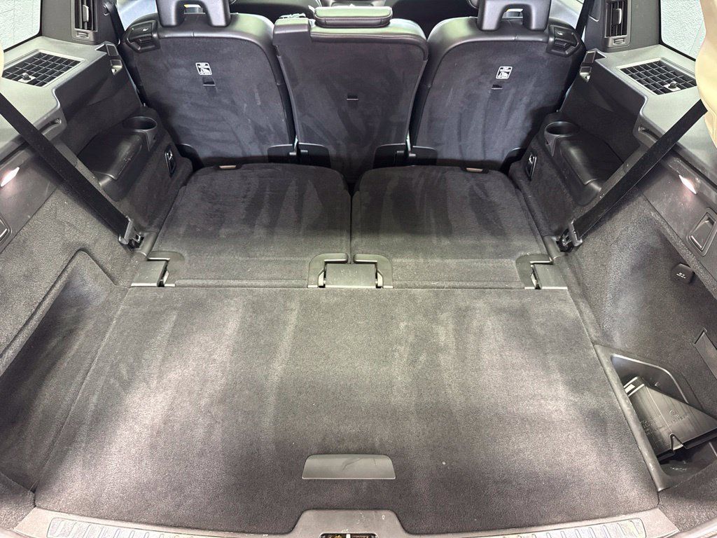 Used 2020 Volvo XC90 T5 Momentum w/ Protection Package Premier AWD/4WD image 34