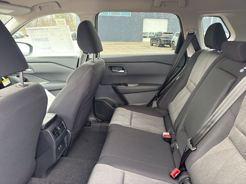 New 2026 Nissan Rogue SV AWD/4WD image 31