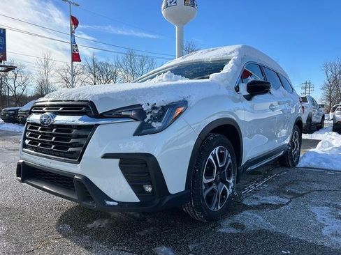 Used 2024 Subaru Ascent Limited image 7