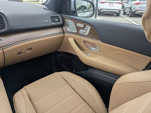 New 2026 Mercedes-Benz GLS 450 4MATIC image 22