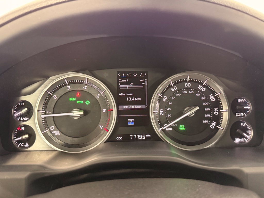 Used 2020 Toyota Land Cruiser w/ Four Season Floor Mat Package AWD/4WD image 38