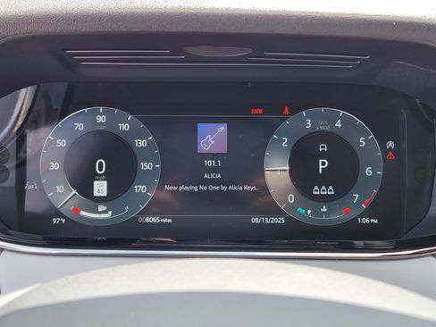 Certified 2025 Land Rover Range Rover Evoque S image 19