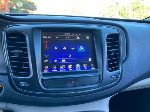 Used 2017 Chrysler 200 Limited Platinum image 65