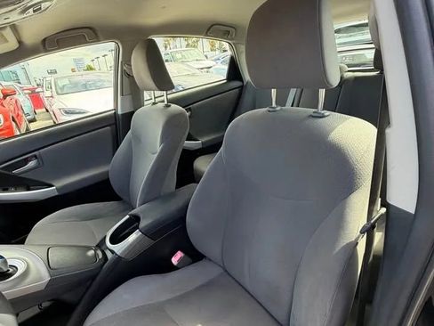 Used 2013 Toyota Prius Two FWD image 7