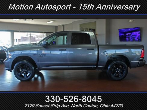 Used 2019 RAM 1500 Express w/ Wheel & Sound Group AWD/4WD image 7