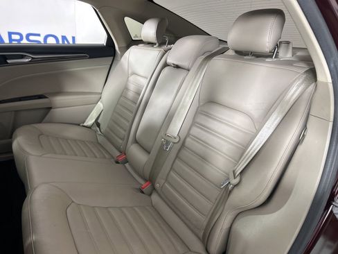 Used 2017 Ford Fusion SE w/ Fusion SE Technology Package image 35