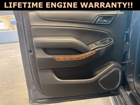 Used 2018 Chevrolet Suburban Premier image 30