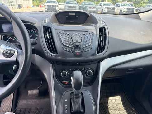 Used 2015 Ford Escape SE FWD image 7