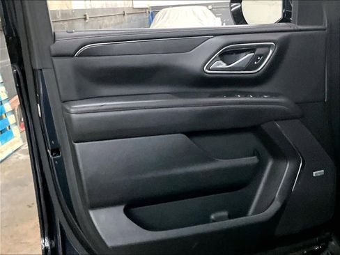 Used 2022 Chevrolet Tahoe RST w/ Luxury Package image 24