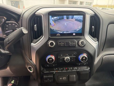 Used 2020 GMC Sierra 1500 Elevation w/ Elevation Value Package image 11