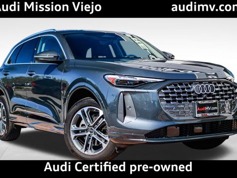 Certified 2025 Audi Q5 Premium Plus w/ Premium Plus AWD/4WD image 1