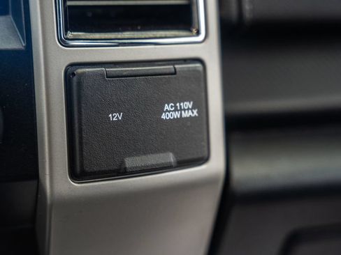Used 2020 Ford F150 Lariat w/ Equipment Group 502A Luxury AWD/4WD image 29
