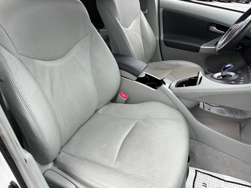 Used 2010 Toyota Prius Four image 29