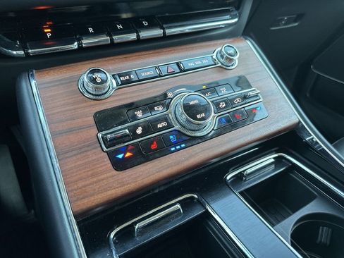 Used 2024 Lincoln Aviator Reserve image 19