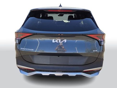 Certified 2023 Kia Sportage LX image 5