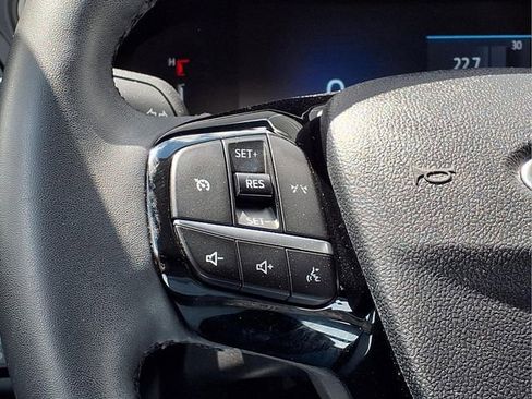 Used 2023 Ford Escape Active AWD/4WD image 30