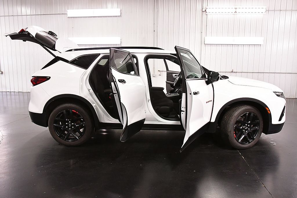 Used 2021 Chevrolet Blazer LT w/ Redline Edition AWD/4WD image 29