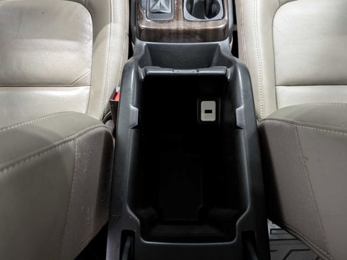 Used 2015 GMC Canyon SLT w/ Driver Alert Package image 20