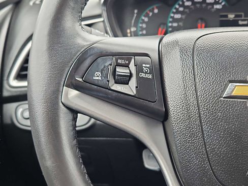 Certified 2022 Chevrolet Trax LT w/ LT Convenience Package image 21