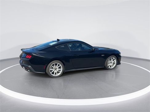 Used 2024 Ford Mustang GT Premium image 7