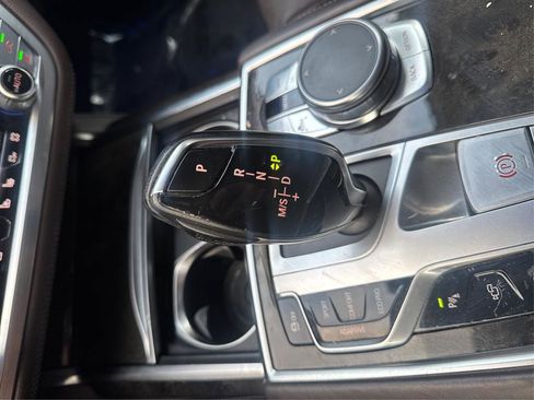 Used 2016 BMW 740i image 34