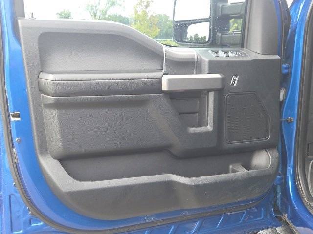 Used 2017 Ford F150 XLT w/ Equipment Group 302A Luxury AWD/4WD image 26